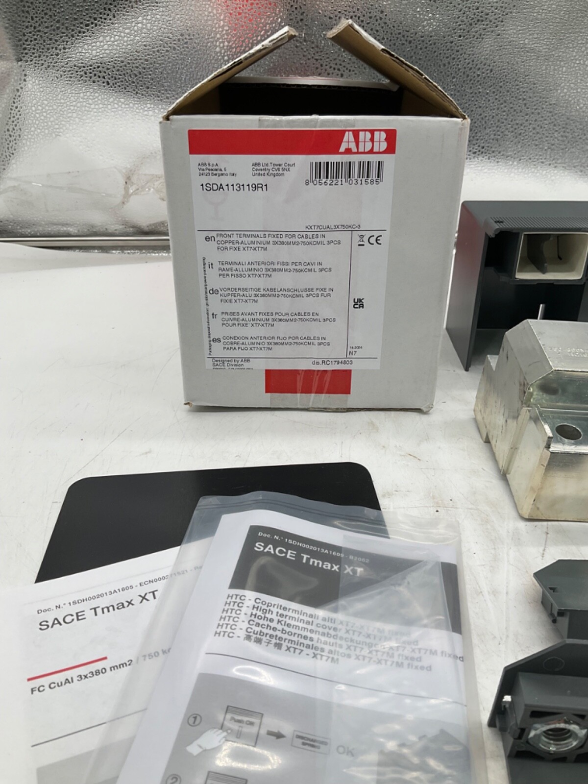 NEW ABB KXT7CUAL3X750KC-3 FRONT TERMINAL KIT 3X380MM2-750KCMIL 3PCS FOR XT7-XT7M