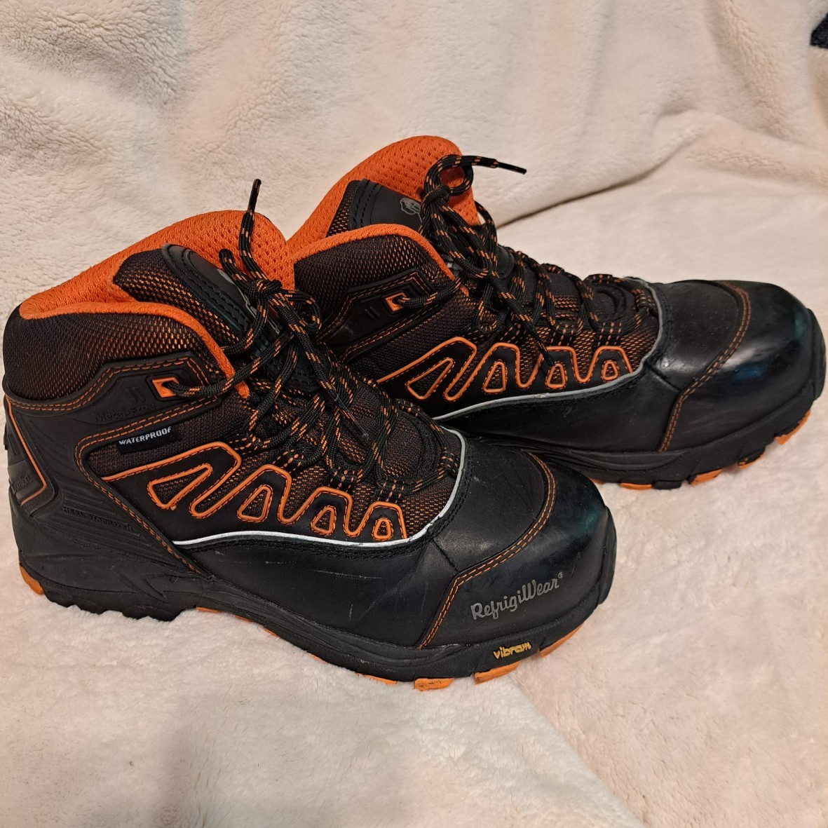 RefrigiWear Waterproof Metal-Free Steel Toe Work Boots Black/Orange Size 7.5