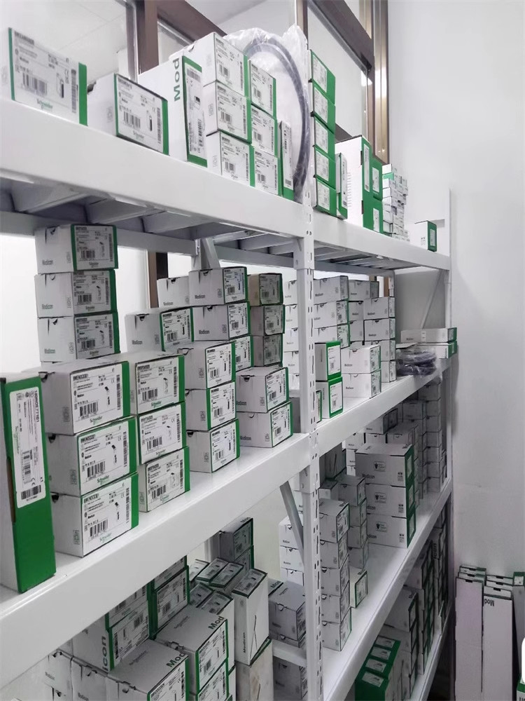 XS618B1NAM12 1PCS Brand New Schneider XS618B1NAM12 Fast delivery