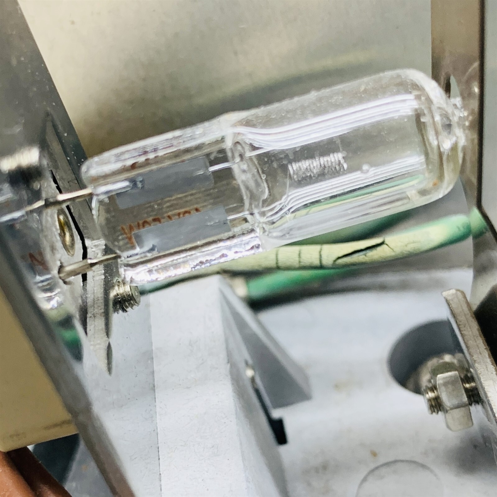 Shimadzu UV-1601 UV-Visible Spectrophotometer DNA Protein Enzyme Analyzer Parts