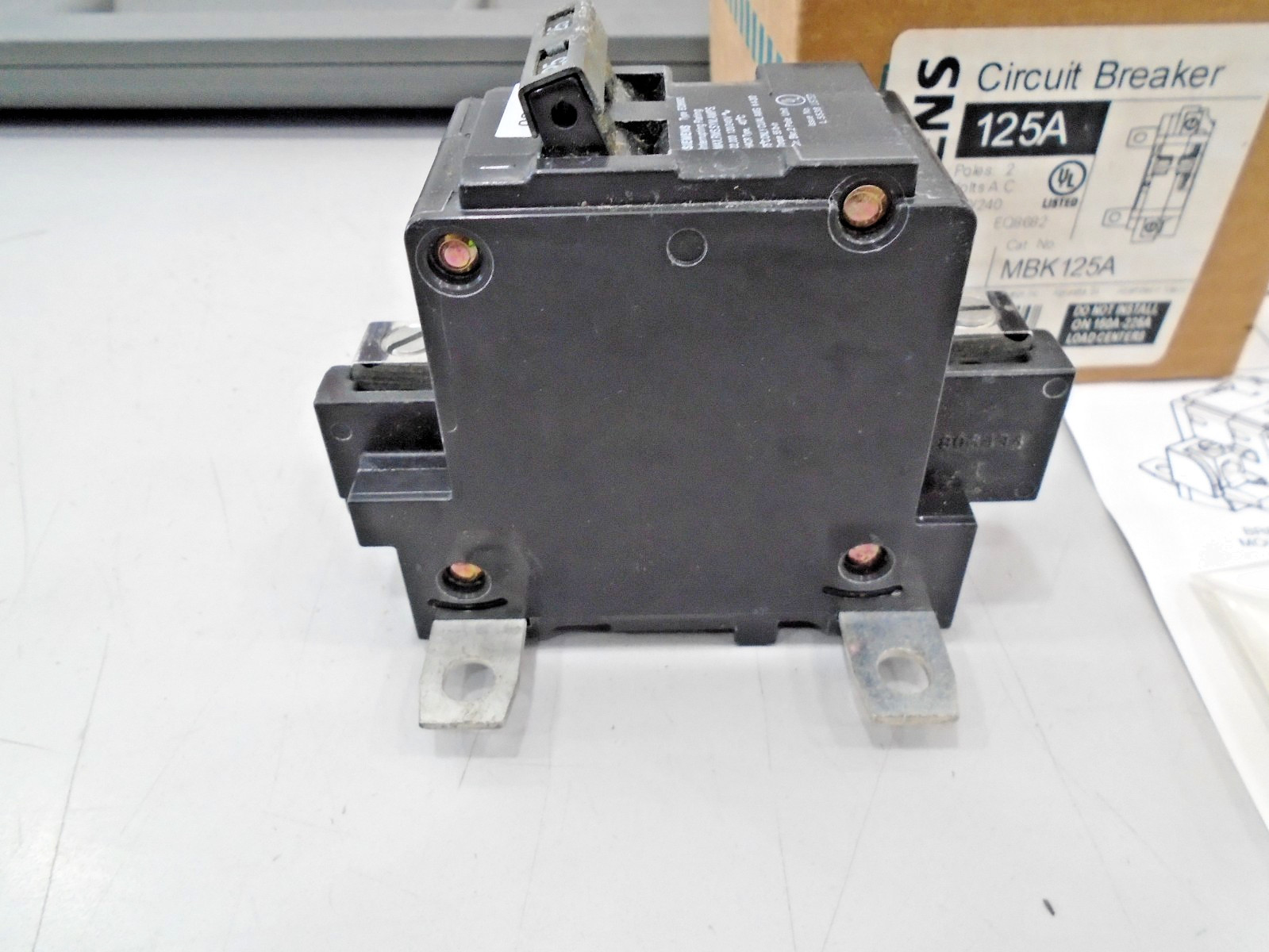 NEW Siemens MBK125A Circuit Breaker 125 Amp 2 pole 120/240 Volt AC