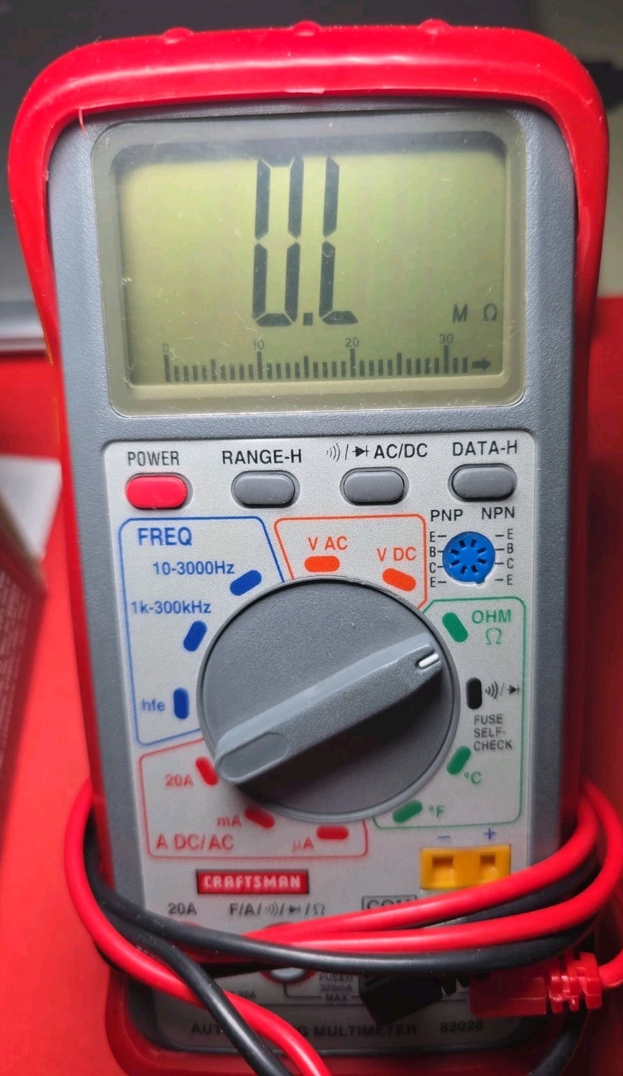Craftsman 82028 Digital Multimeter Auto-Ranging CAT III 600V 20A