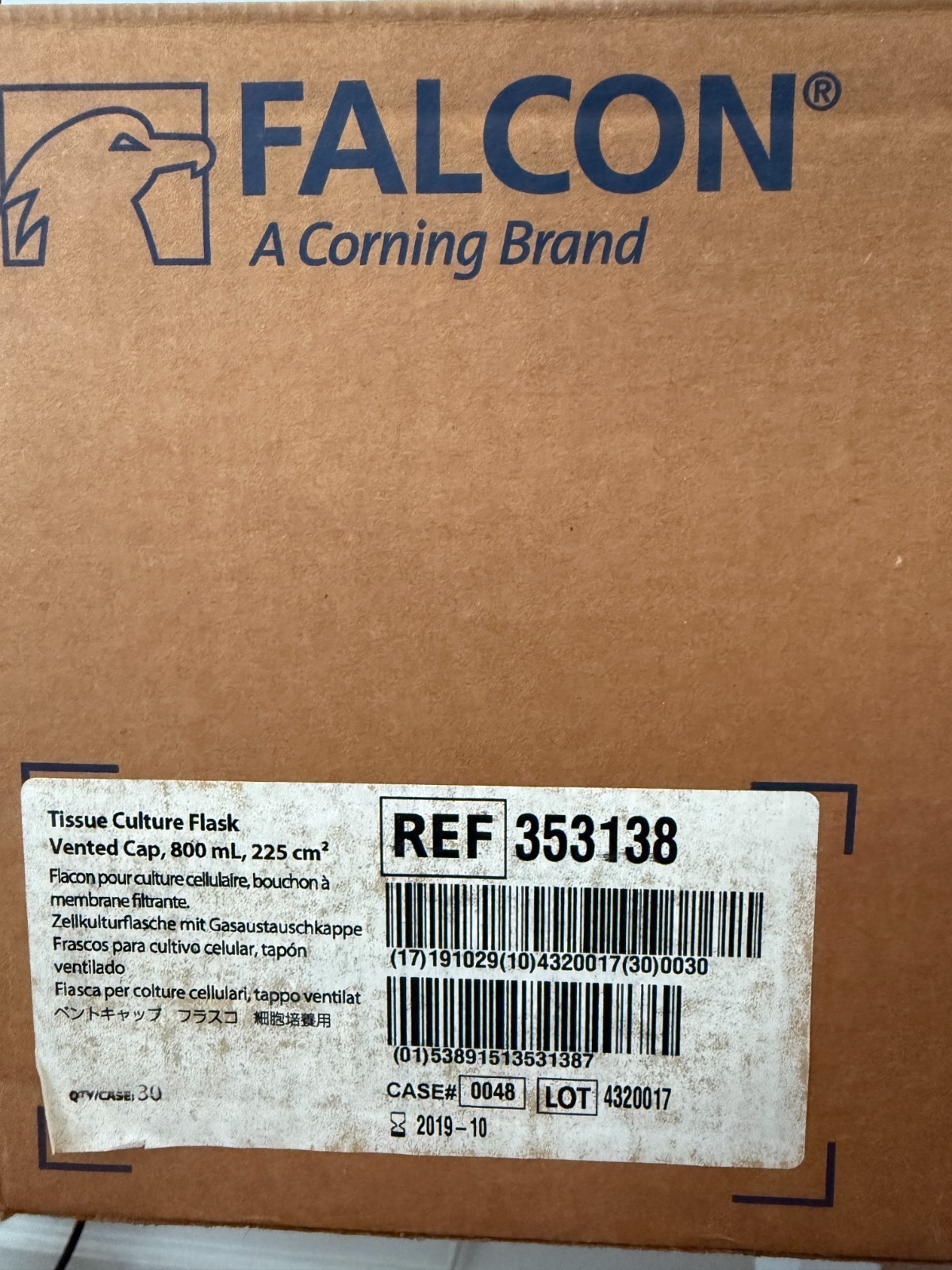 Corning Falcon REF 353138 Tissue Culture Flask Vented Cap 800mL