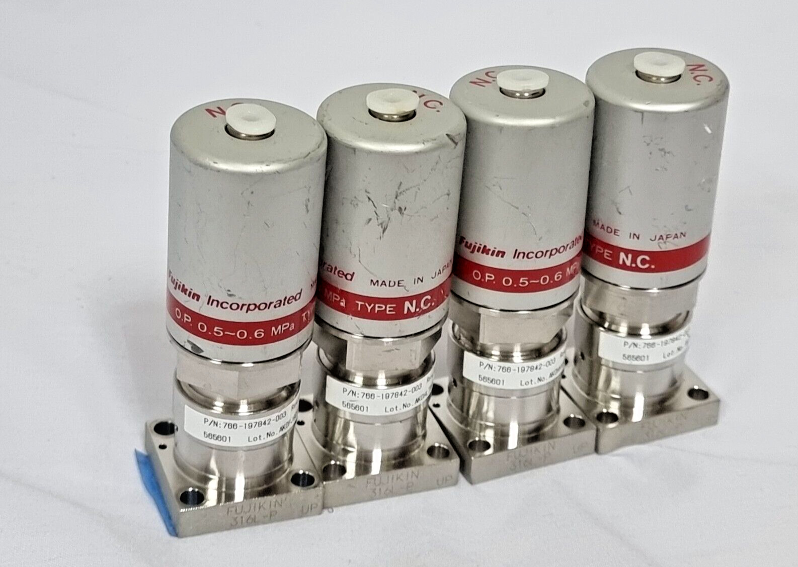 4 Fujikin O.P. 0.5~0.6 MPa, C No.565601 Type NC, Lam. 766-19782-003 Rev B,_96698