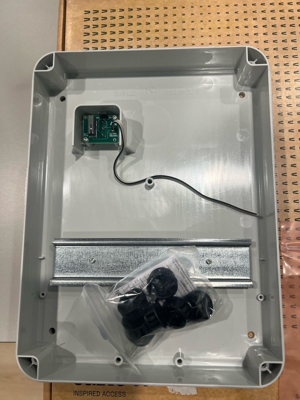 SALTO CUC1B0/ CUC1B0T00 BLUEnet Door Controller