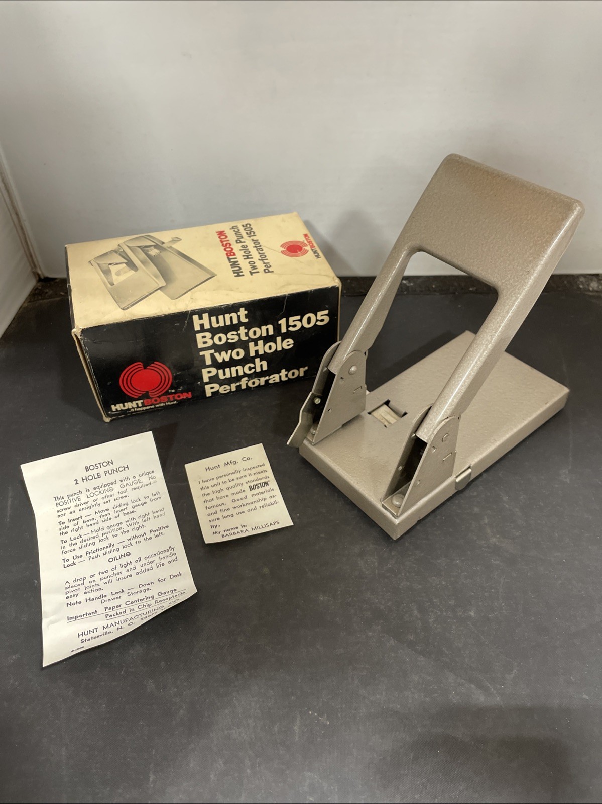 Hunt Boston 1505 Two Hole Punch Perforator VTG – Pre-Owned