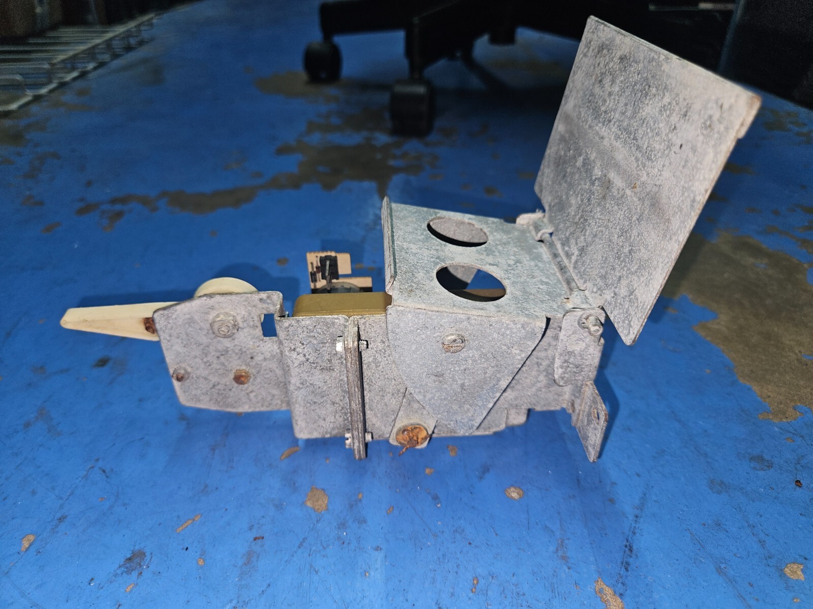 Unknow Soda Machine Motors – Rock-Ola, Cavalier, Vendo, USI Can Soda motor