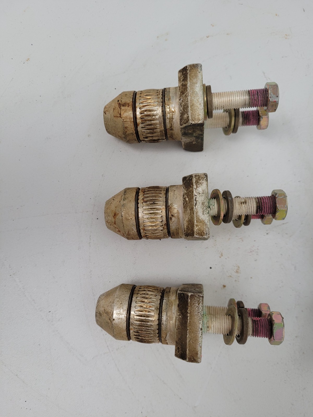 Lot of 6 – Cutler-Hammer ND Plug-In Mounting Adapters – Next Day Option