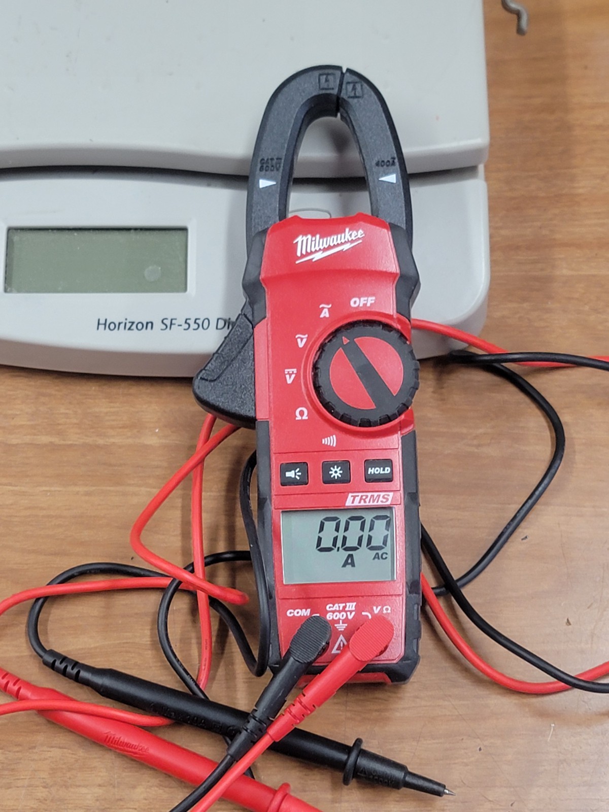 Milwaukee 2235-20 400 Amp Clamp Meter Milwaukee 2235-20 400 Amp Clamp Meter