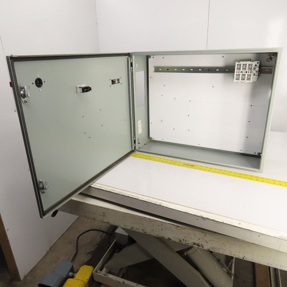Hoffman CSD24308 24″ x 30″ x 8″ Electrical Enclosure Backplate & 30A Disconnect