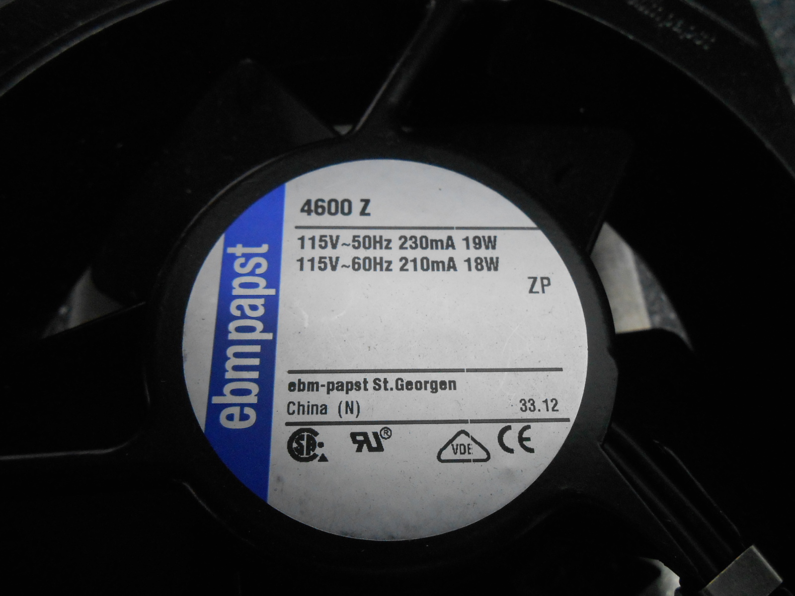 EBMPABST 4600Z 115VAC 50/60Hz 230/210mA 19/18W 114mm X 114mm X FAN WITH GUARD