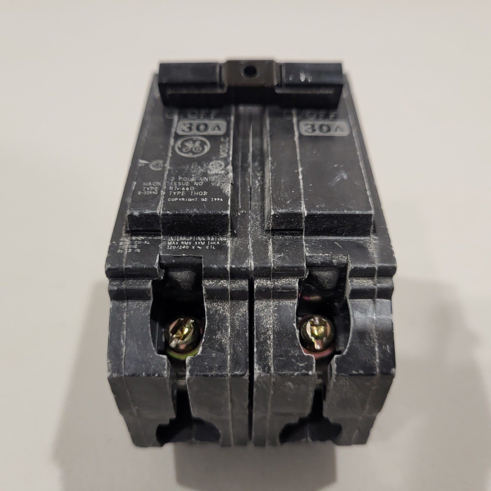 GE THQB2130 Circuit Breaker 2-Pole 30 Amp 120/240VAC Bolt-On TESTED Clean