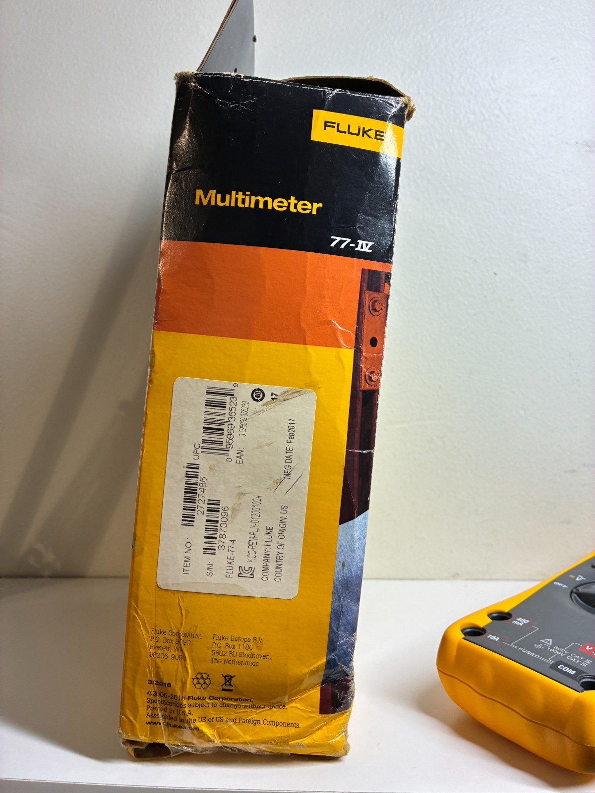 BRAND NEW Fluke 77-IV ACIDC Digital Multimeter 1000V, Auto/Manual ranging.