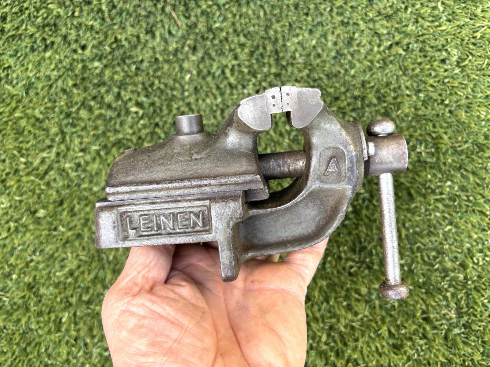 VTG watchmaker LEINEN A 60 vise With Anvil – Germany