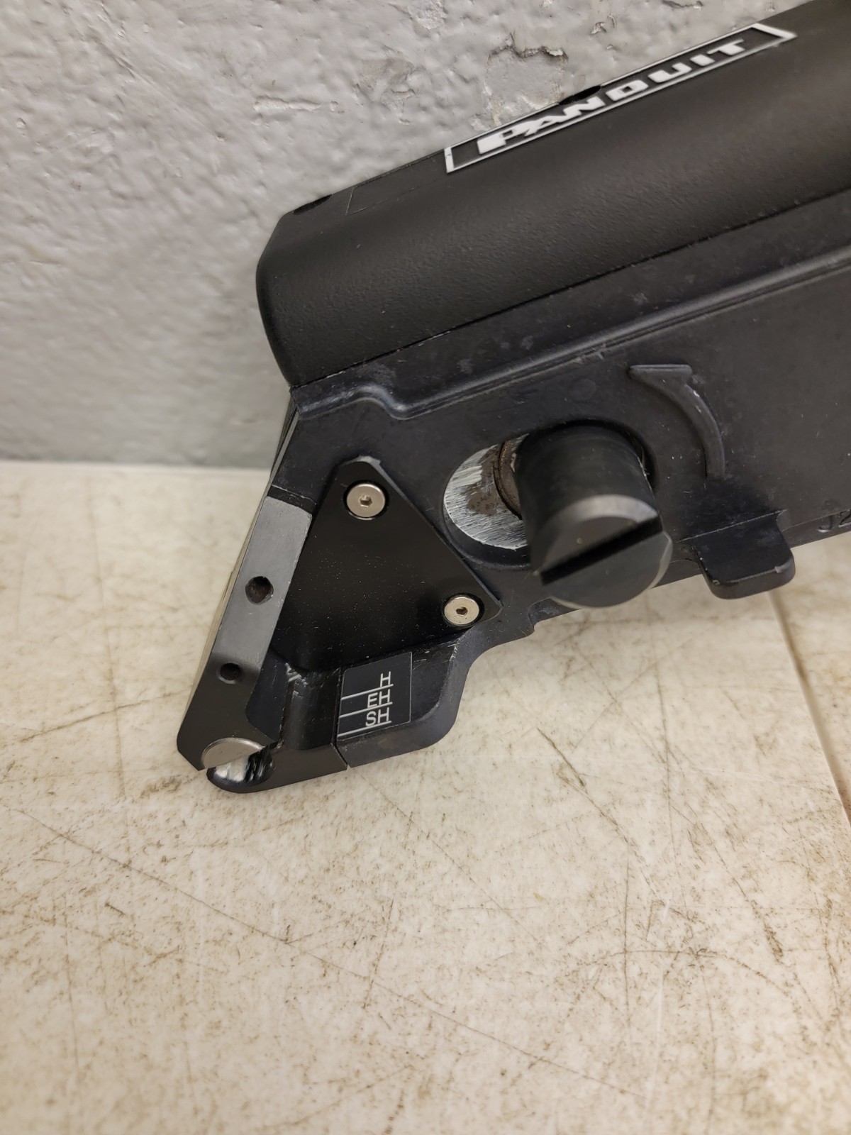 PANDUIT Cordless Cable Tie Tool: Milwaukee M12, 0.63 in Max.