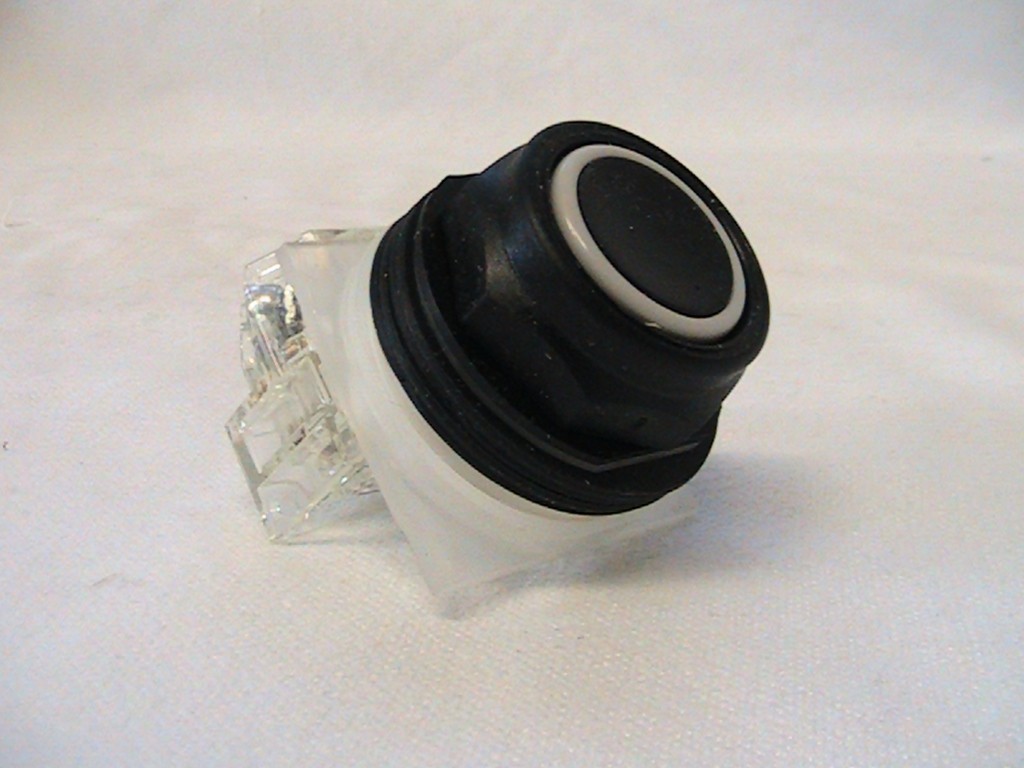 1 NEW SCHNEIDER ELECTRIC HARMONY NON-ILLUMINATED MOMENTARY BUTTON 9001 SKR1BH13