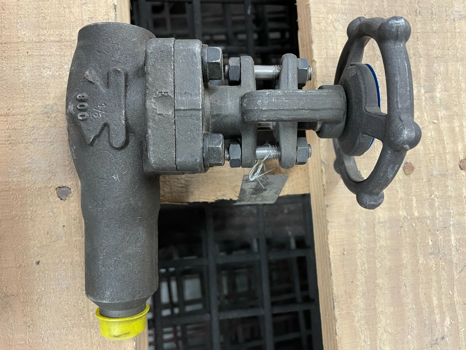 OMB MB-810 Gate Valve 1/2″ CL800 FNPT x Male Socket Insert A105N Forged Steel