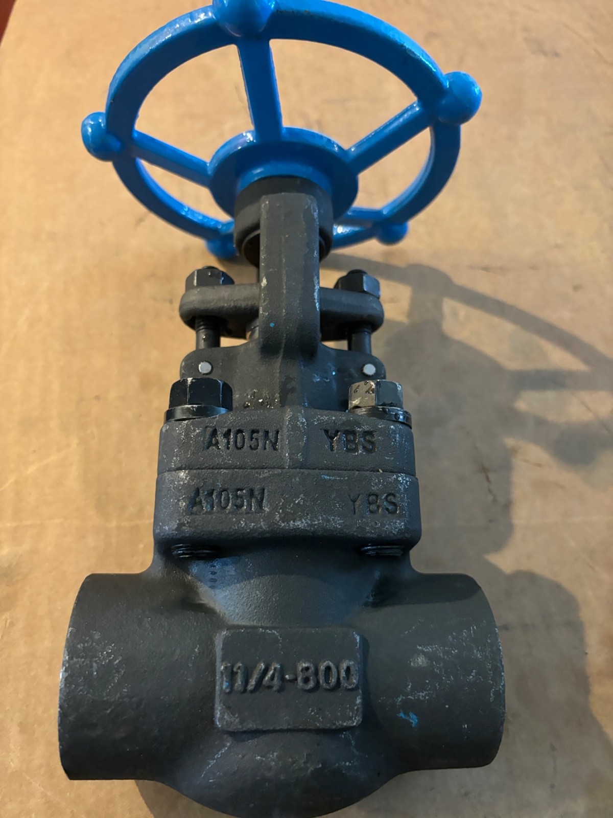 Sharpe 34834 1-1/4″-800Lb Gate Valve 1975 PSI @ 100F Threaded connection fast sh