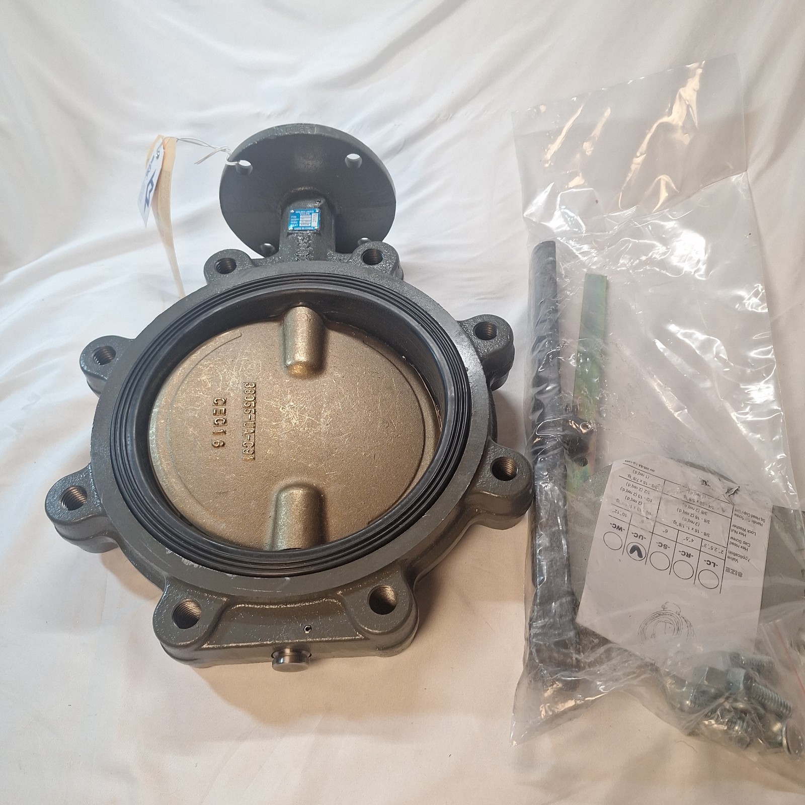 Milwaukee Valve CL223E 8″ inch Butterfly Valve with Lever, EPDM, Lug, 200 psi