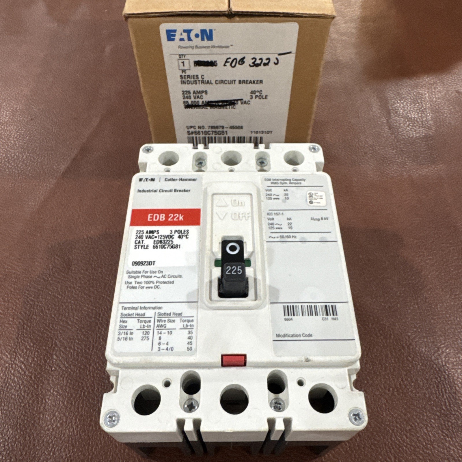 Eaton Cutler Hammer 3P 225A Circuit Breaker EDB3225 EDB 22k 3 Pole 225 Amp