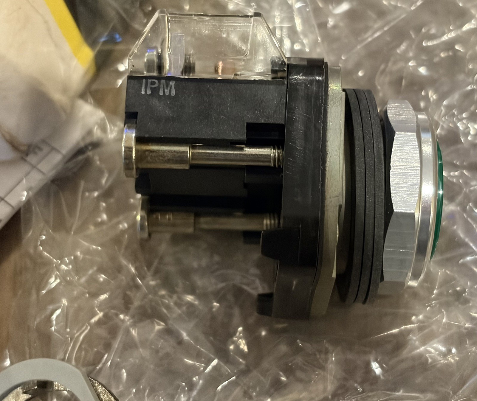 AB 800T-A 30mm Green Flush Pushbutton Operator w/ 800T-XA 1NO/1NC Contact Block
