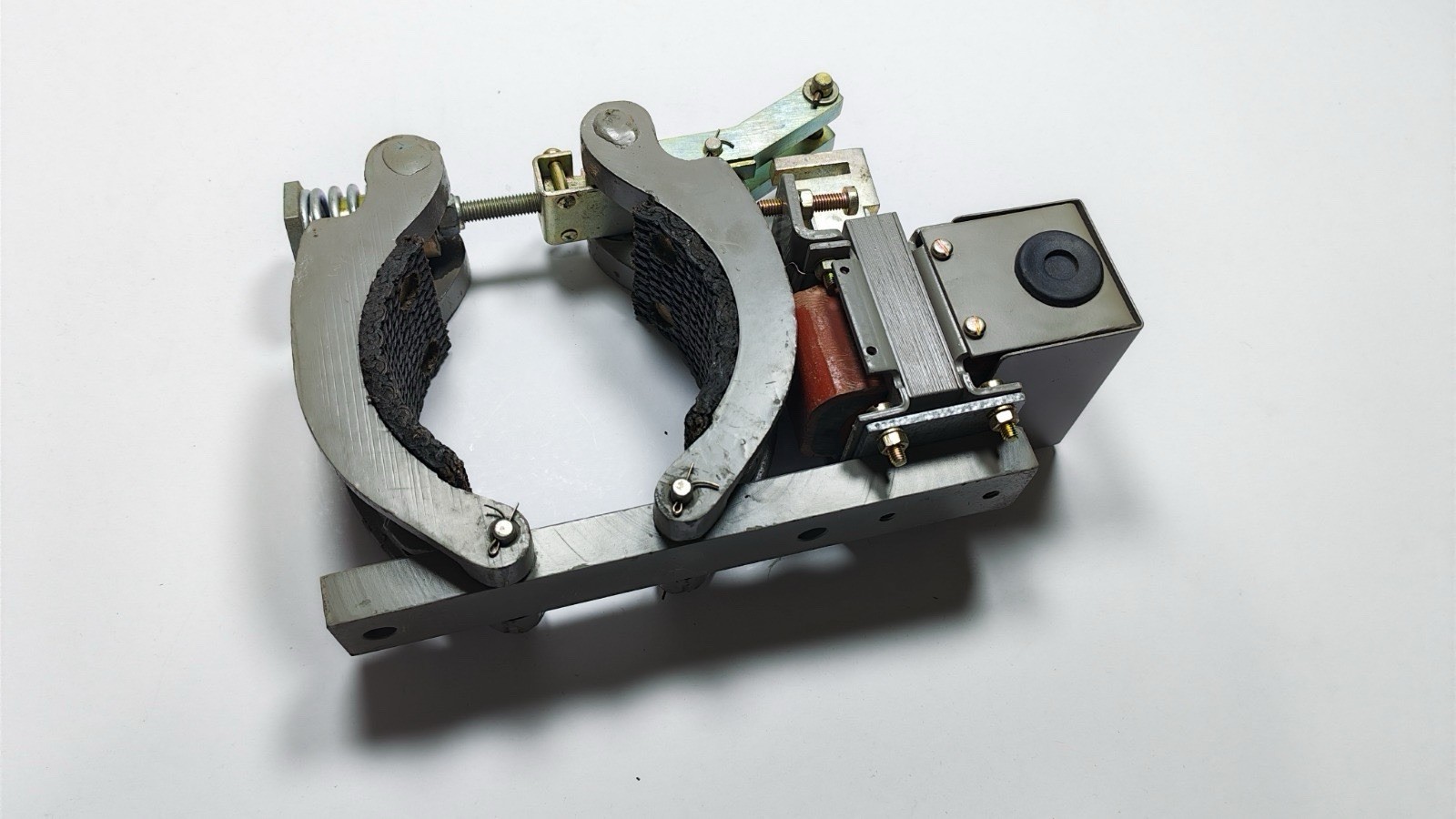 BCH AC solenoid brake 4 inch s-42m