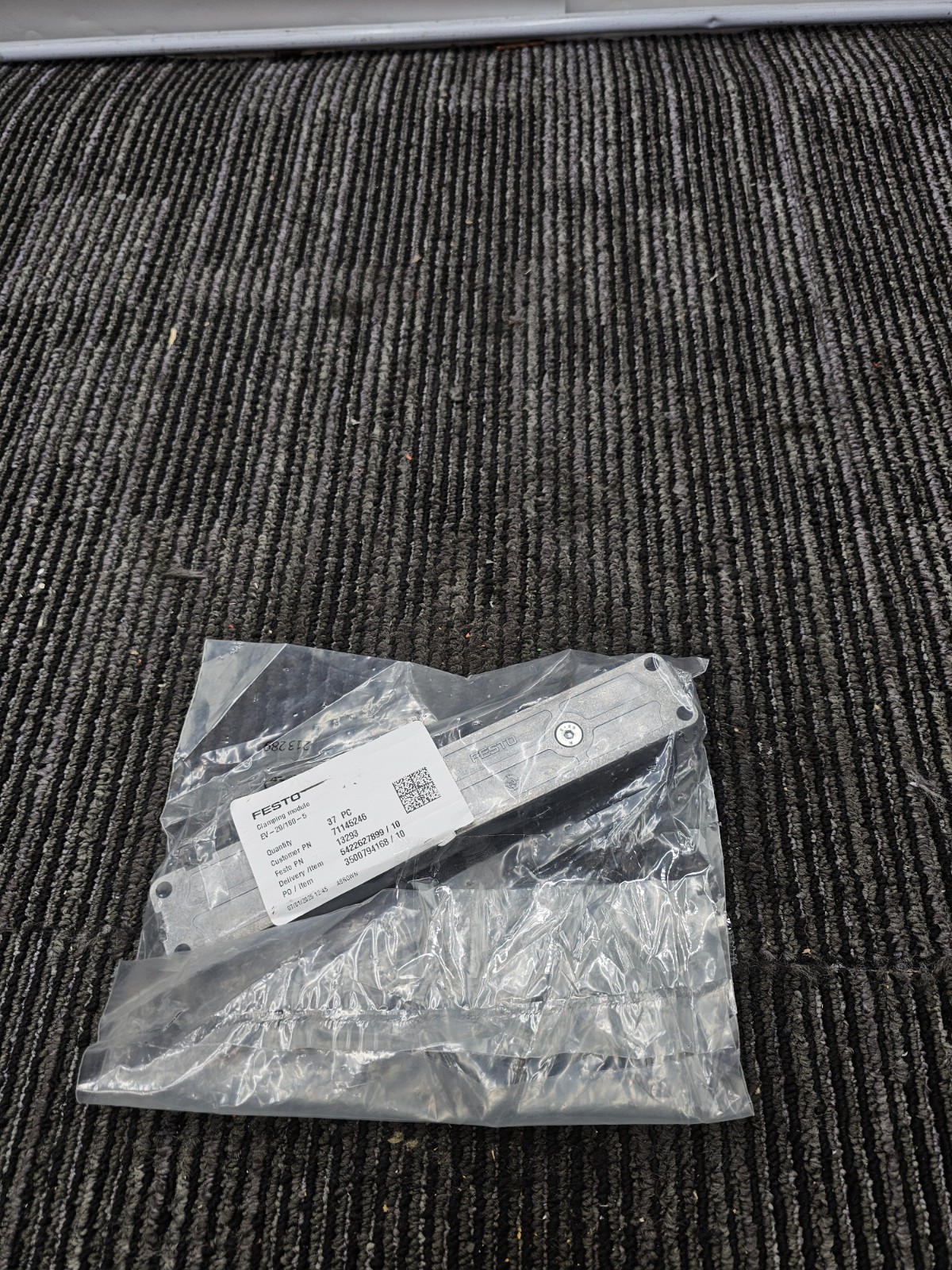 FESTO 13293 EV-20/180-5 Diaphragm Clamping Cylinder Clamping Module