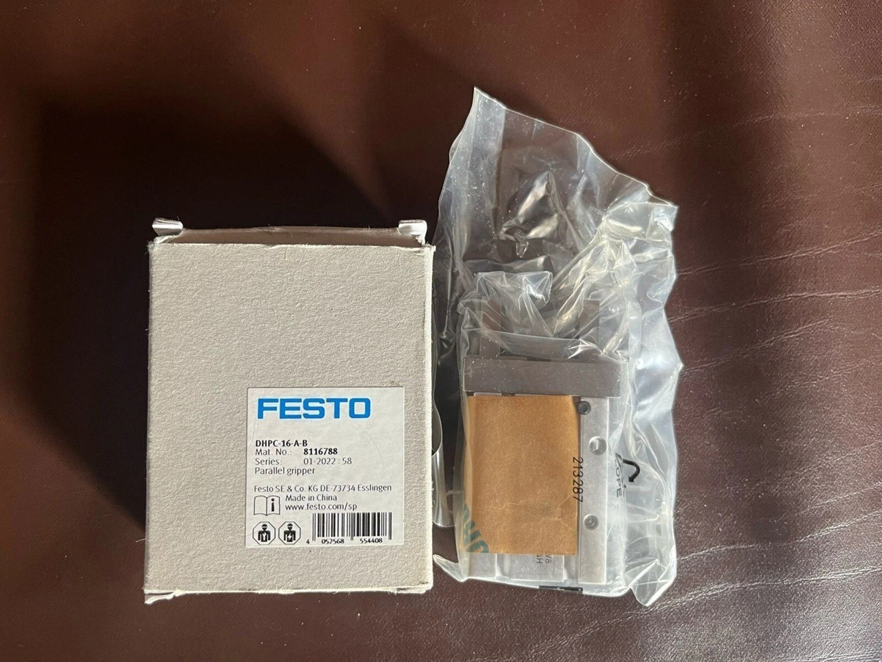 DHPC-16-A-B – FESTO – Parallel gripper – 1PC New in box