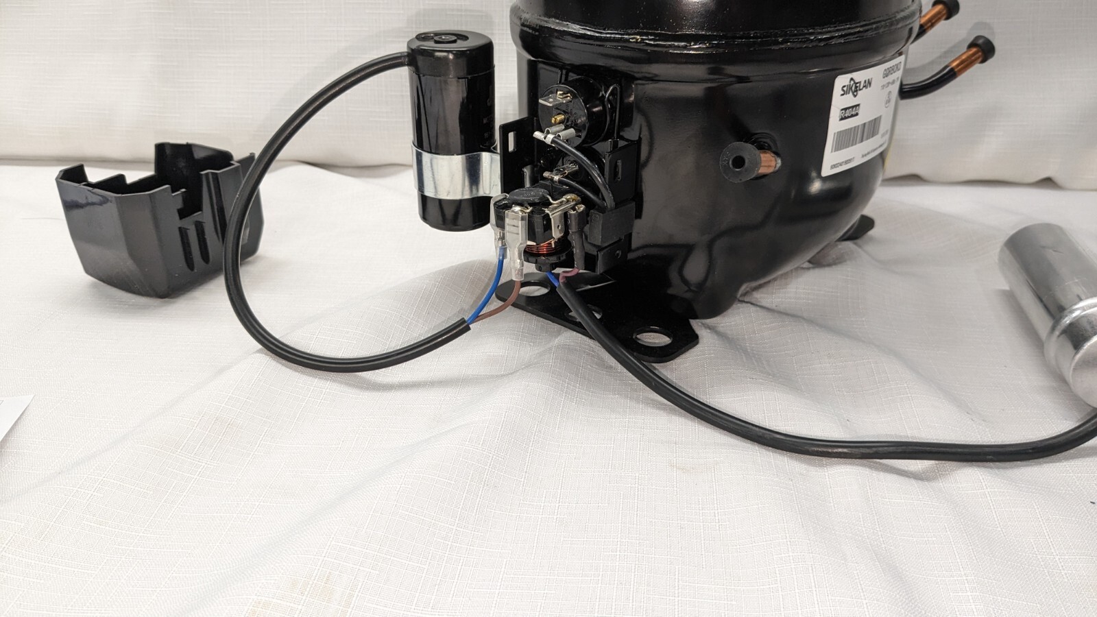 Sikelan GQR80KD 1/3hp 1945BTUs 110VAC R404a LBP / MBP Refrigeration Compressor