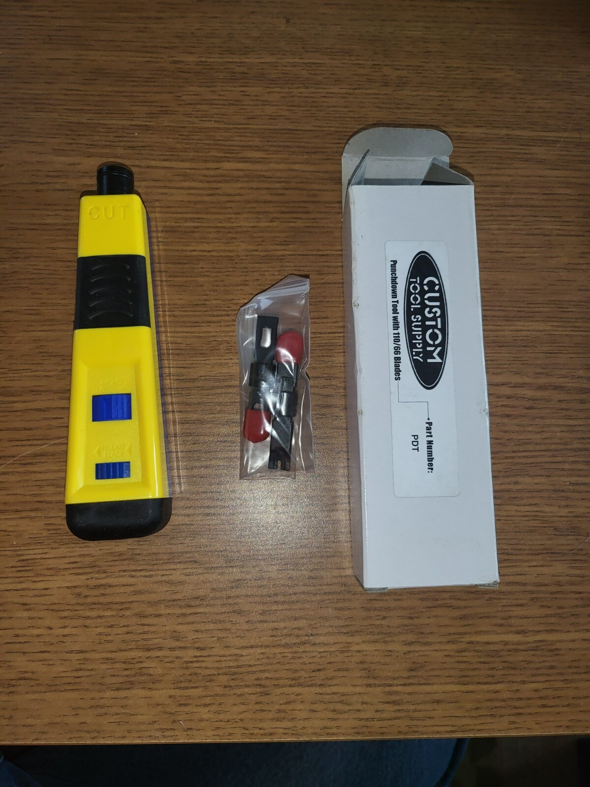 Platinum Tools 13107C PRO Punchdown Impact Tool with 110 & 66 EZ-Data Cut Blade