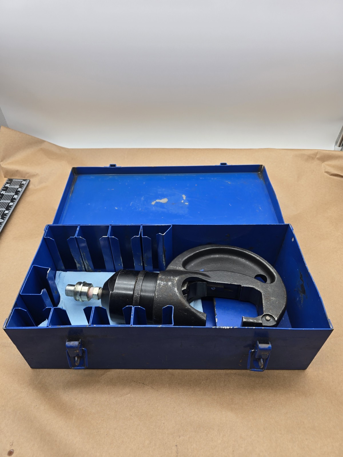 TESTEDAMP 950100-1 TE Connectivity Dyna-Crimp Hydraulic Crimping Head W/Case