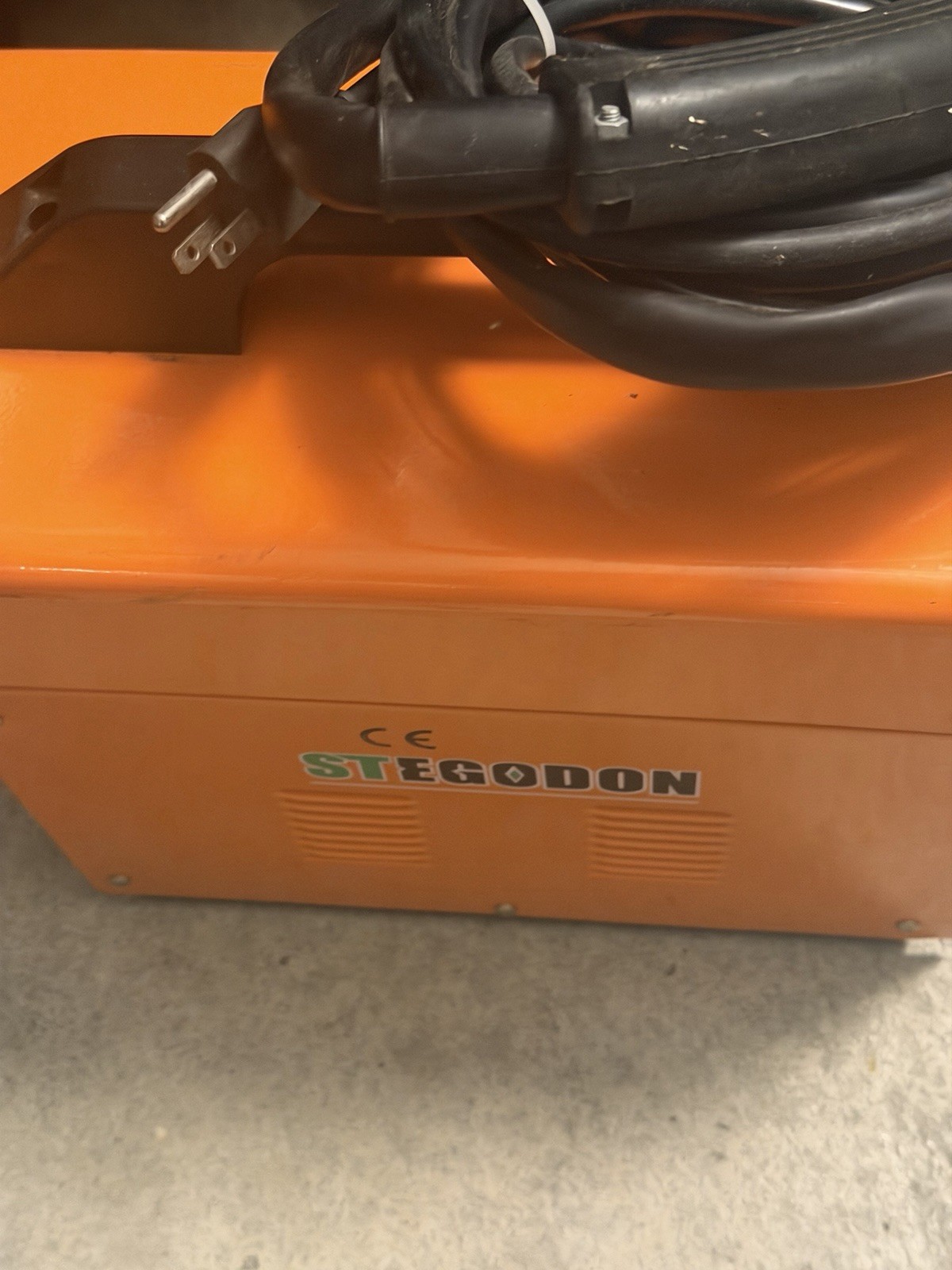 Welder/MIG 160- Never Used