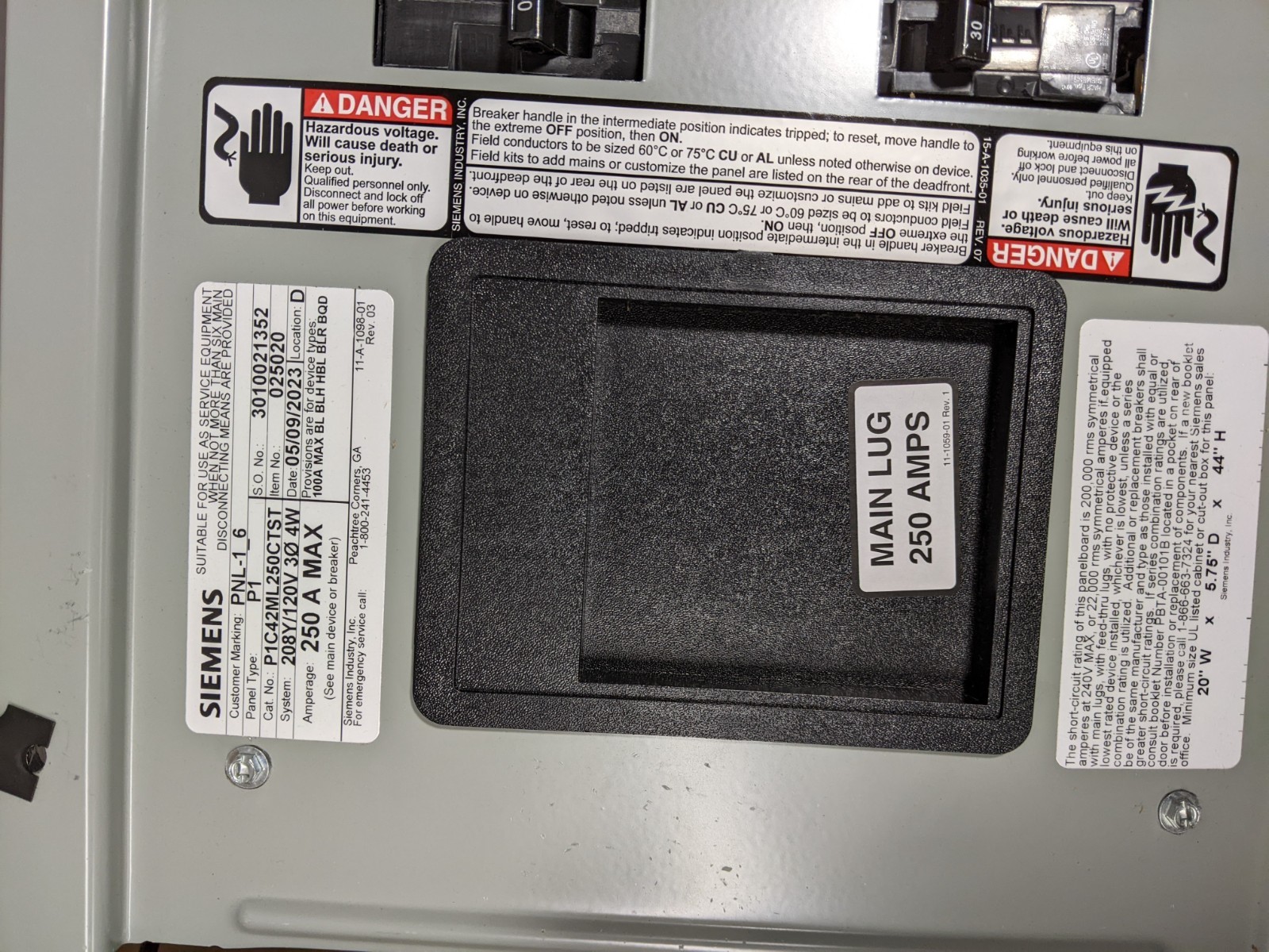 SIEMENS PANELBOARD, P1C42ML250CTS, 250 A MAX, 208/120 V, 3 PH, 4 W. SEE DETAILS.