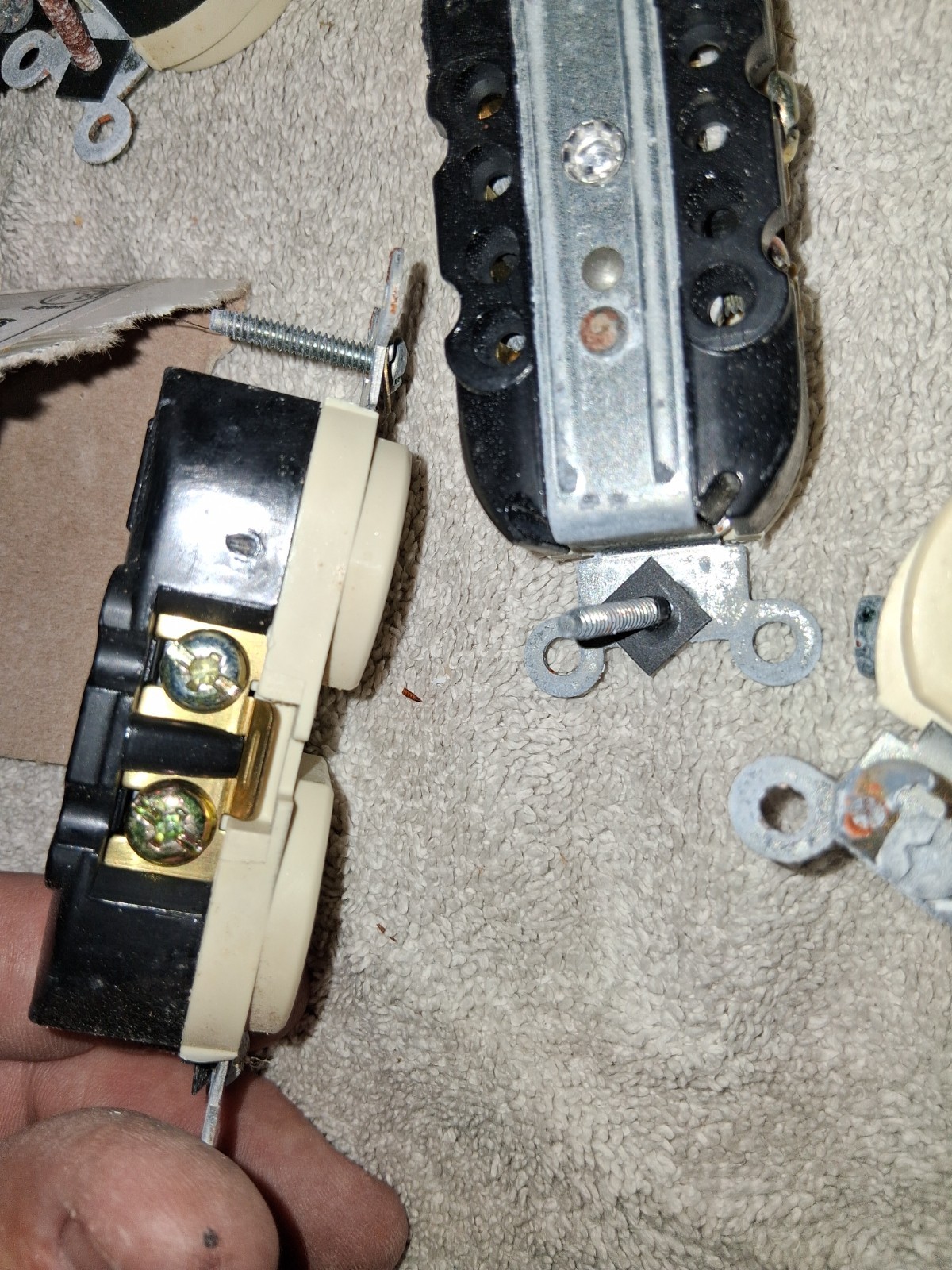 (Qty. 40) Leviton BR20-1 20A, 125V, Duplex Receptacle No Box