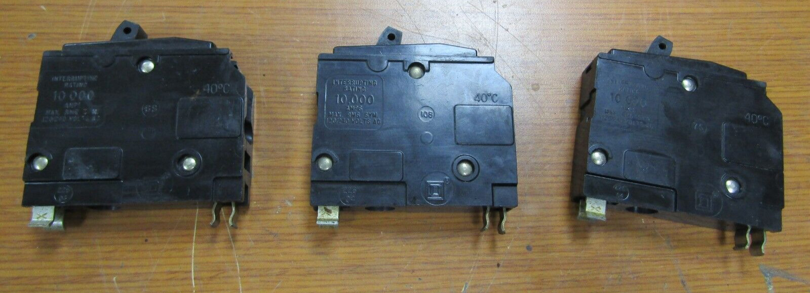 💥3) SQUARE D 30 AMP CIRCUIT BREAKER 1 POLE 240 VAC QO130