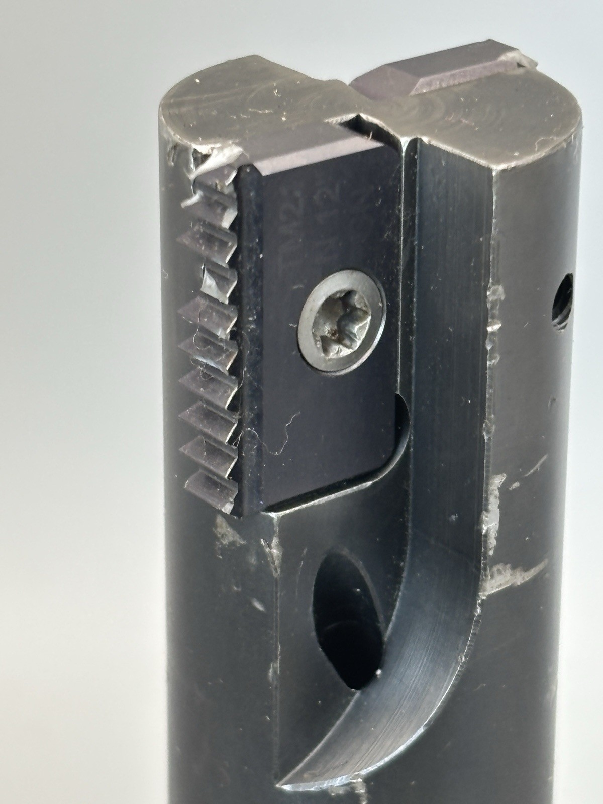 STS 1″ TMX0100.118.2.21 Indexable Two Flute Thread Mill 1″ Shank 4-1/4″ OAL