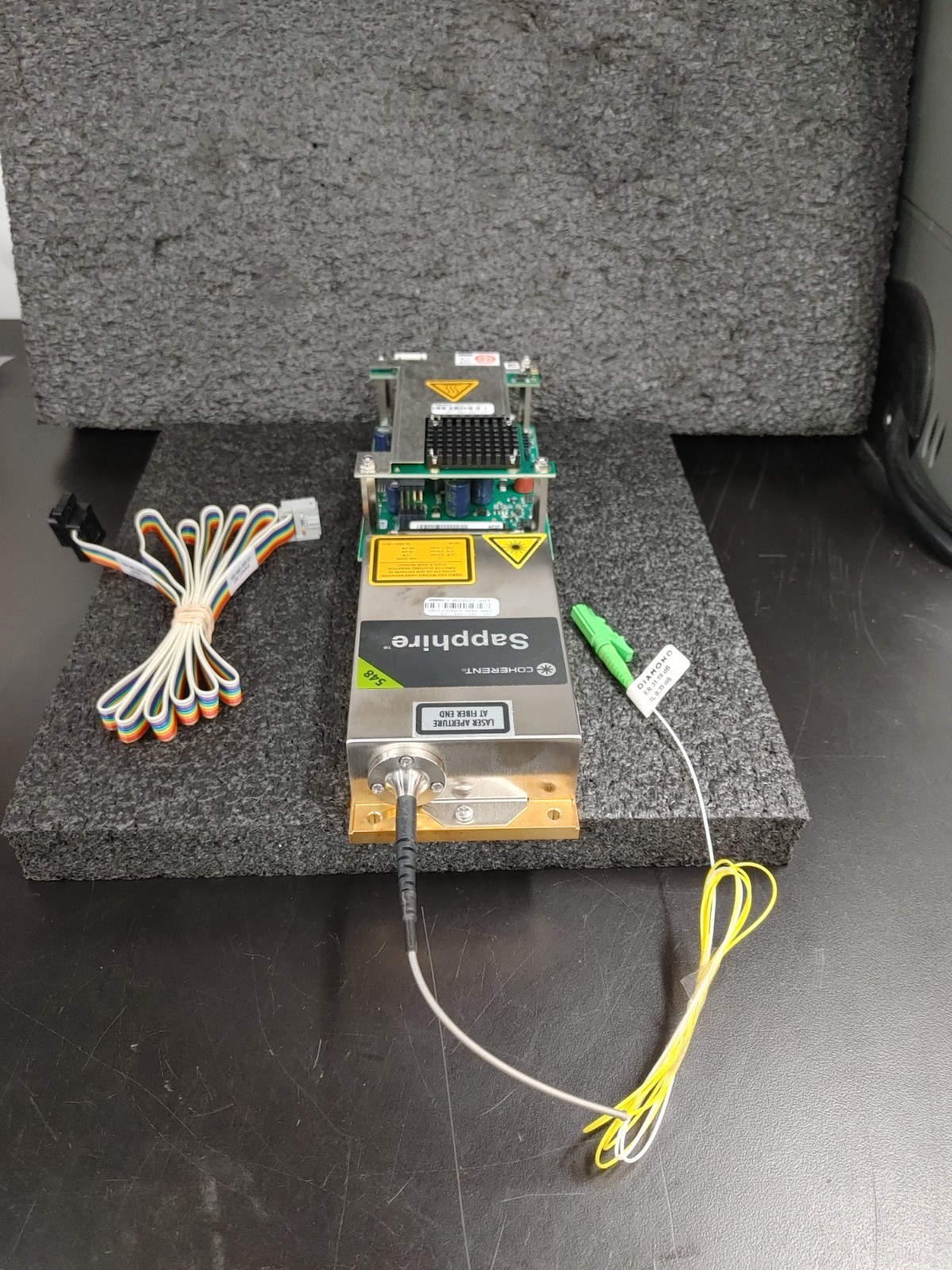 COHERENT SAPPHIRE 548-300 FPT FT Titan Laser Head w 101-343-400 Controller