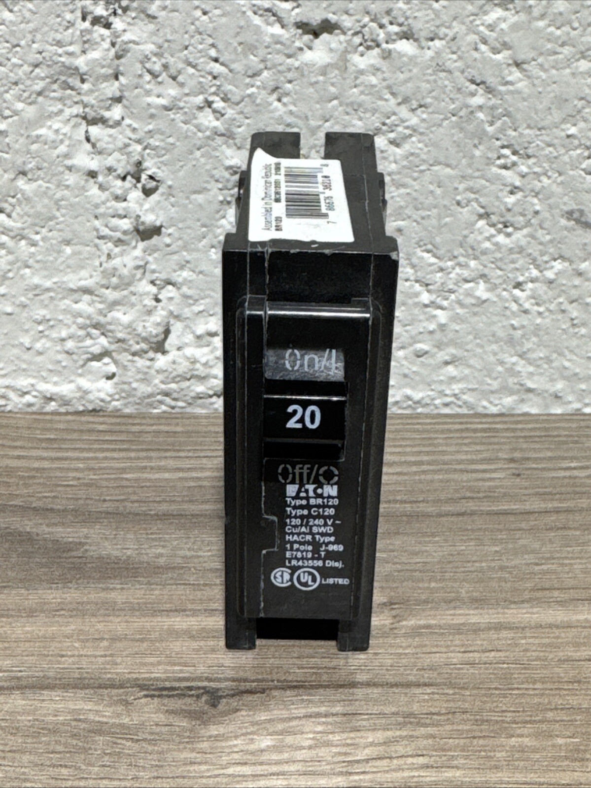 Eaton BR120 Thermal Magnetic Circuit Breaker – Black TYPE C120