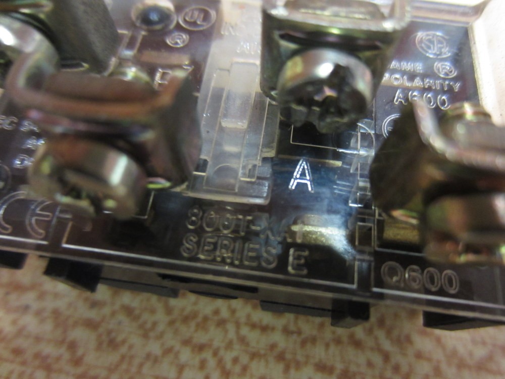 Allen Bradley 800T-XA1 Contact Block 800TXA1 W/Screws