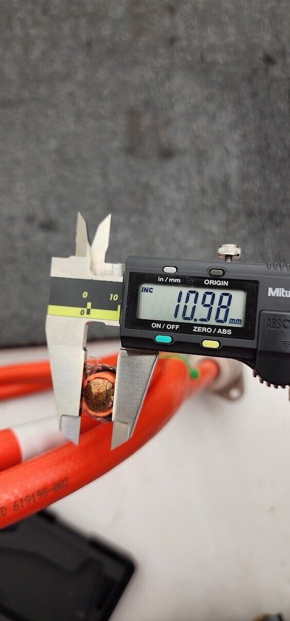 Molex Max-LOC Imperium Pluggable Cable EV Motor Power 2-0 Shielded Harness 2m