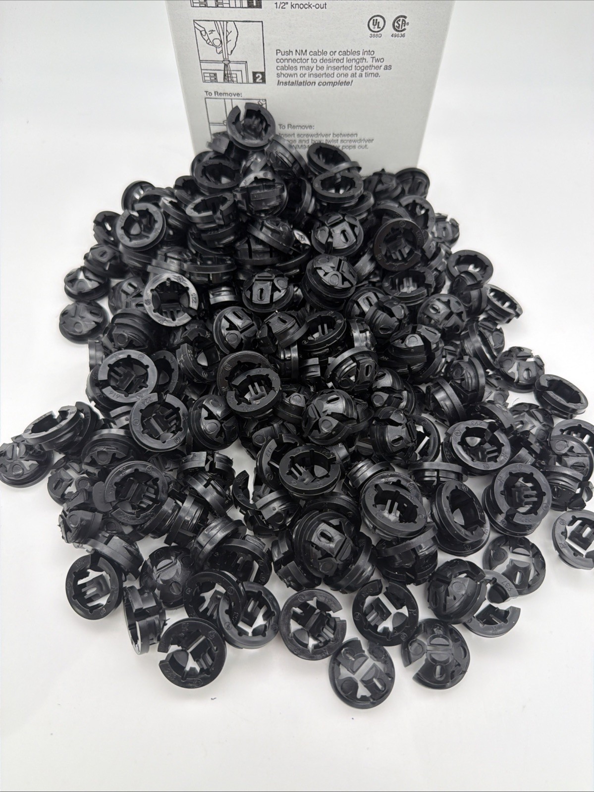 ARLINGTON NM94 1/2” NM CABLE CONNECTORS PUSH-IN ROMEX CLAMP 250 PACK NEW
