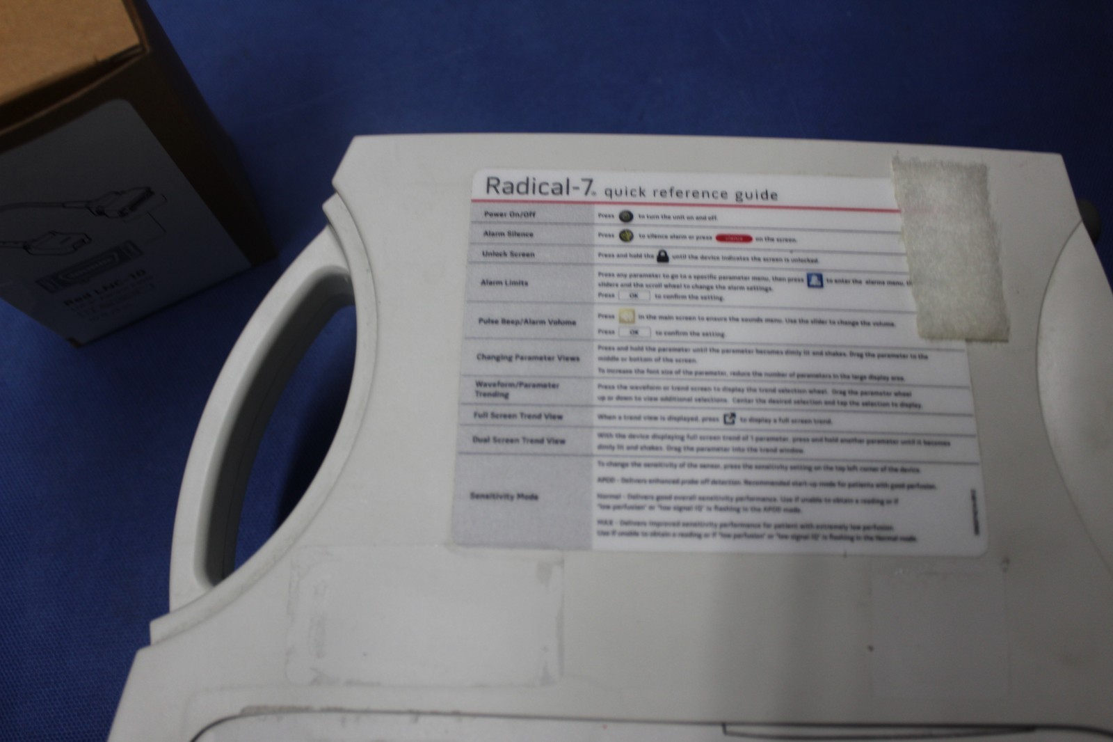 MASIMO RADICAL 7 RAINBOW PULSE OXIMETER W / NEW MASIMO RED LNC-10 CABLE