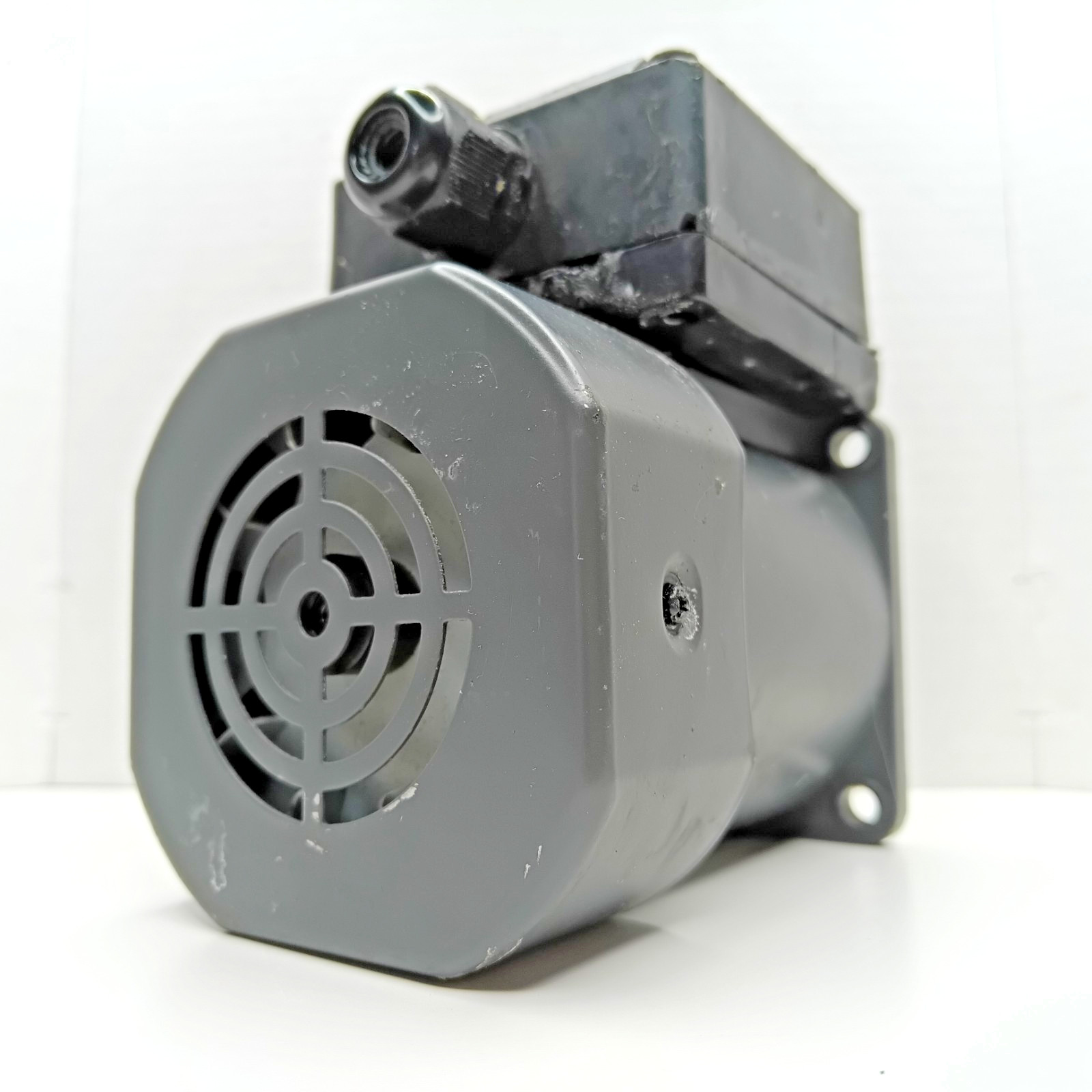 40W 4 Pole AC Gear Motor 100-110V 0.96A 1450/1720RPM Used 4016D131PR5SI