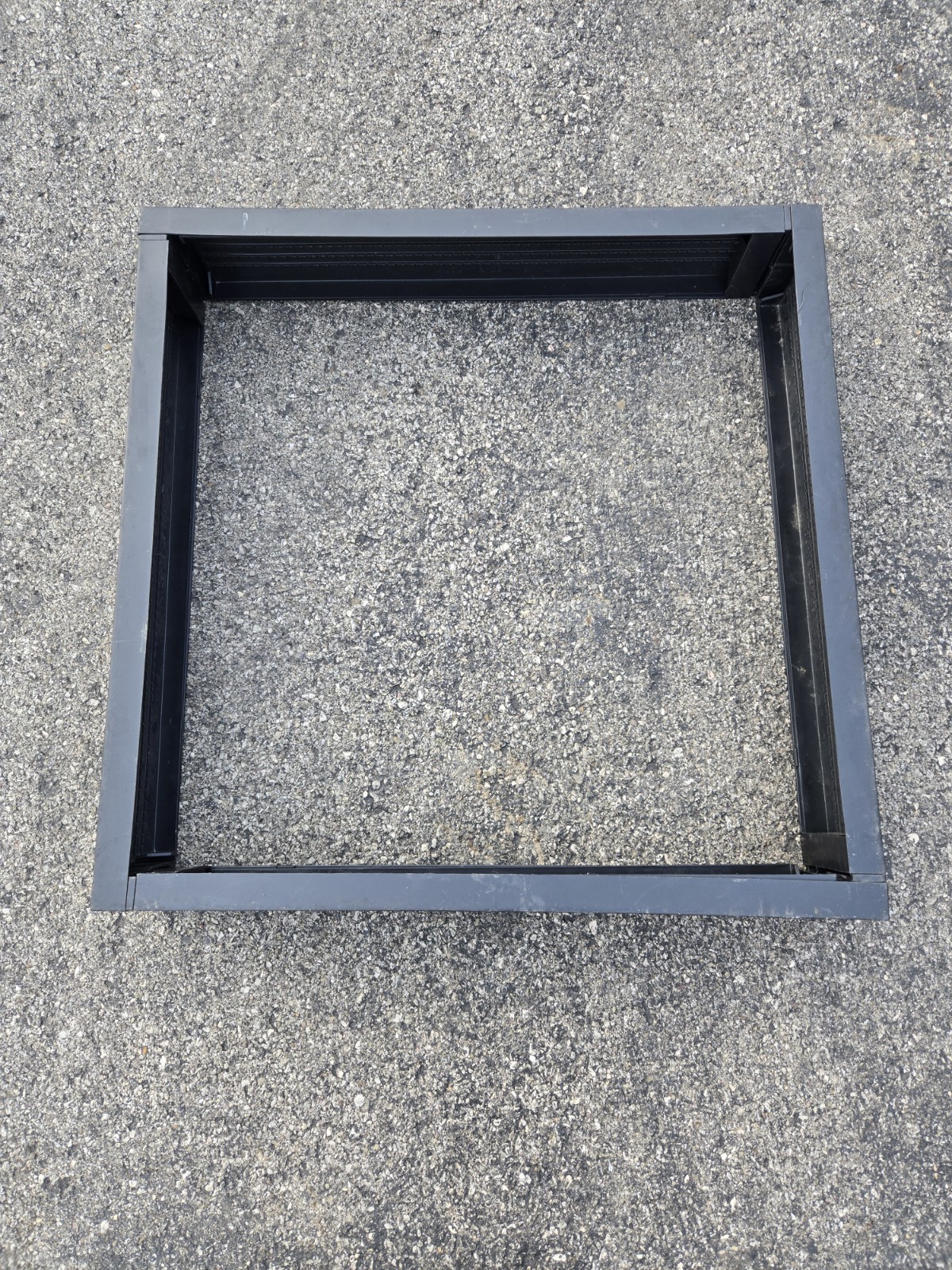 Safe Strap 7 Inch Black Plastic Adjustable Pallet Guard Protector Set of 4