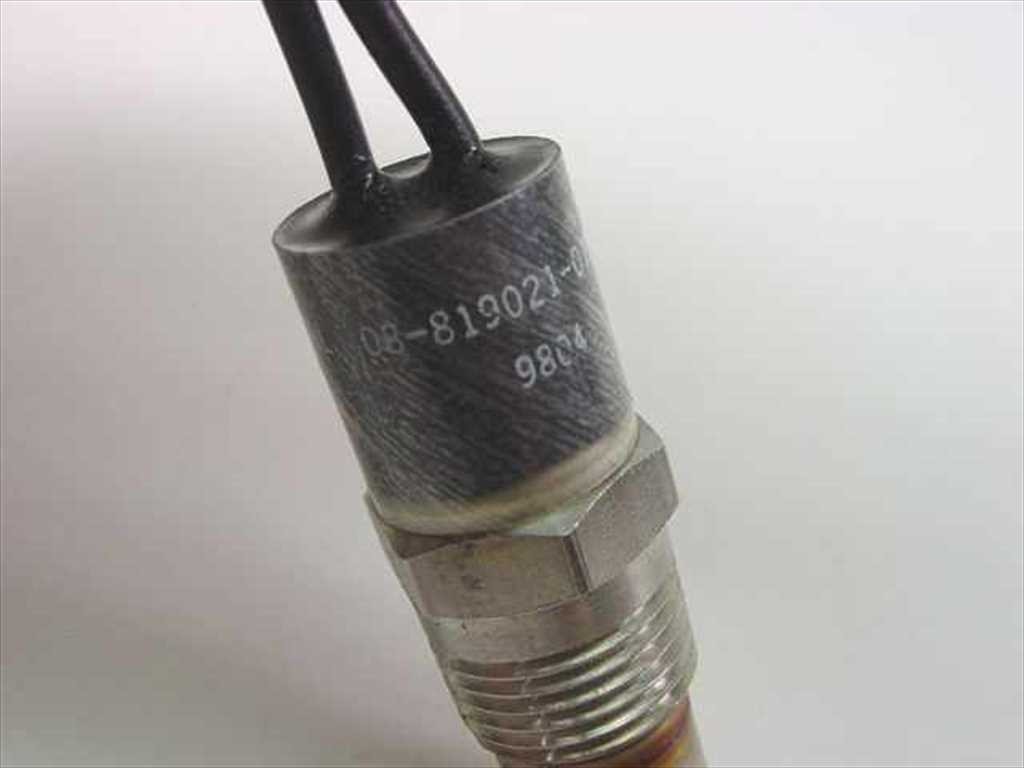 Fenwal 08-819021-015 Precision Snap Disc Thermostat Probe 08-81 104F SS