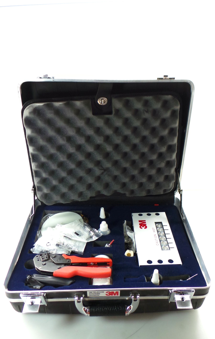 3M 6312 OVEN-HOT MELT Bundle – with Case / Accessories as showing on the picture