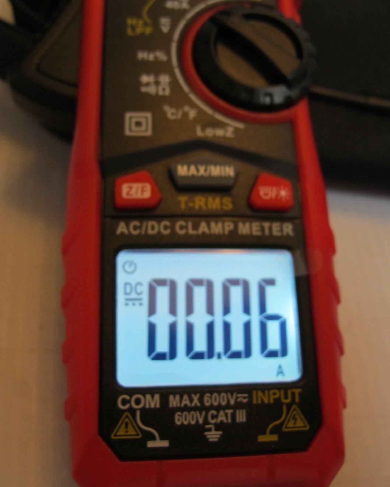 KAIWEETS Digital Clamp Meter Multimeter with D-Shaped Jaw for AC/DC Current & Vo