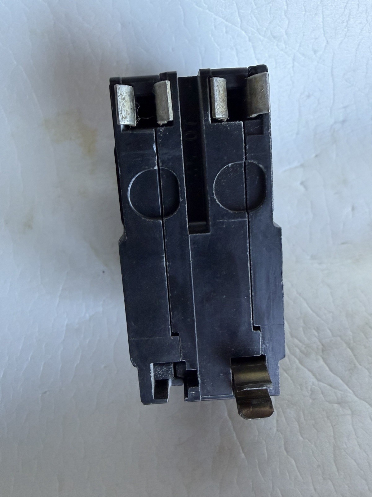 Square D QO215 15A Miniature Circuit Breaker 2-Pole QO 10kA Yellow D ~used