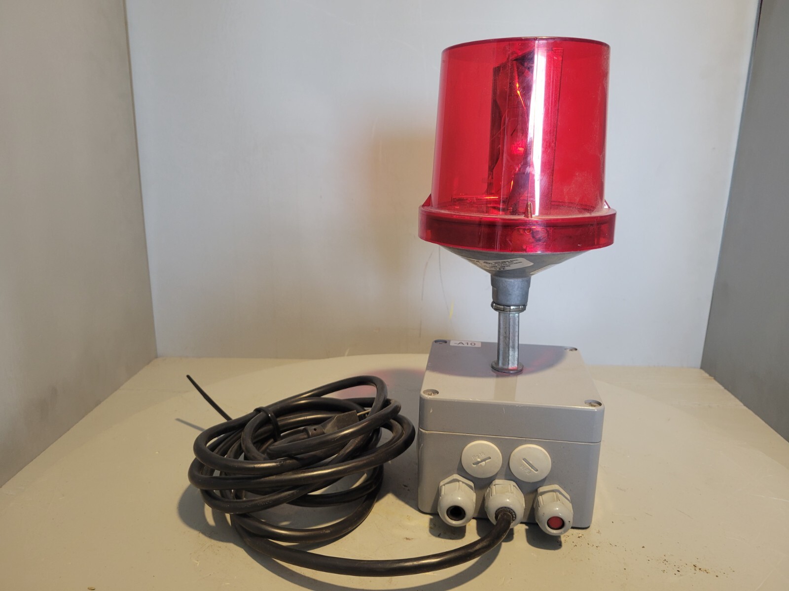 Federal Signal Warning Light, 120V, 0.22A, Series A4, Model 225