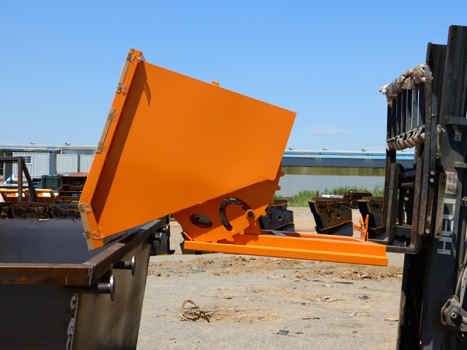 Self-Dumping Hopper – 1 Cubic Yard, Heavy Duty Steel, Forklift & Skid Steer Use